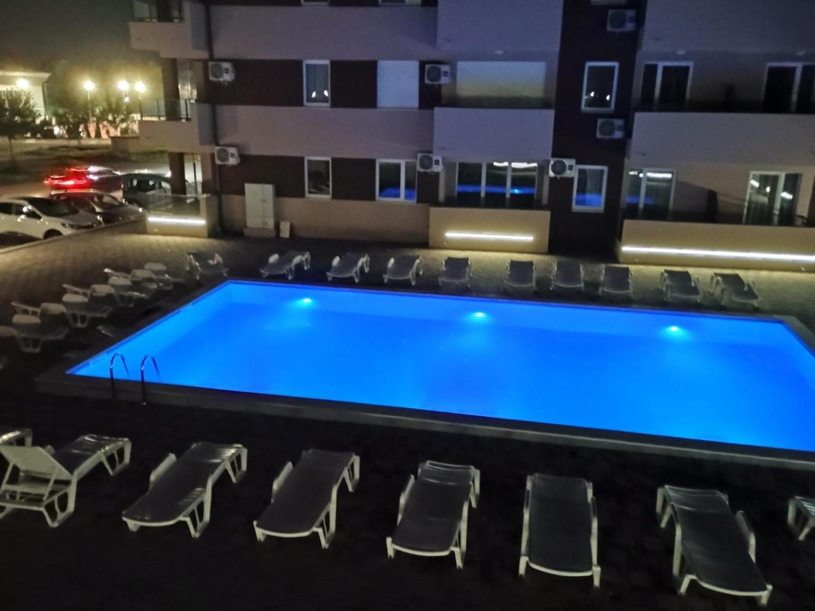 Apartment With Pool Veliko Gradište Dış mekan fotoğraf